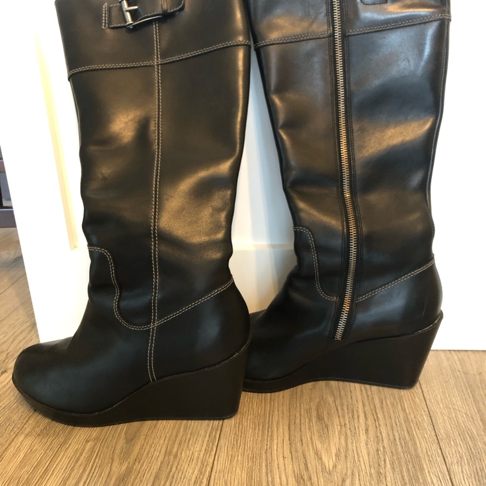 Cole Haan Cora Black leather Wedge Heel Tall Boots Side Zip D38352 Women’s 8.5 M - Picture 5 of 7